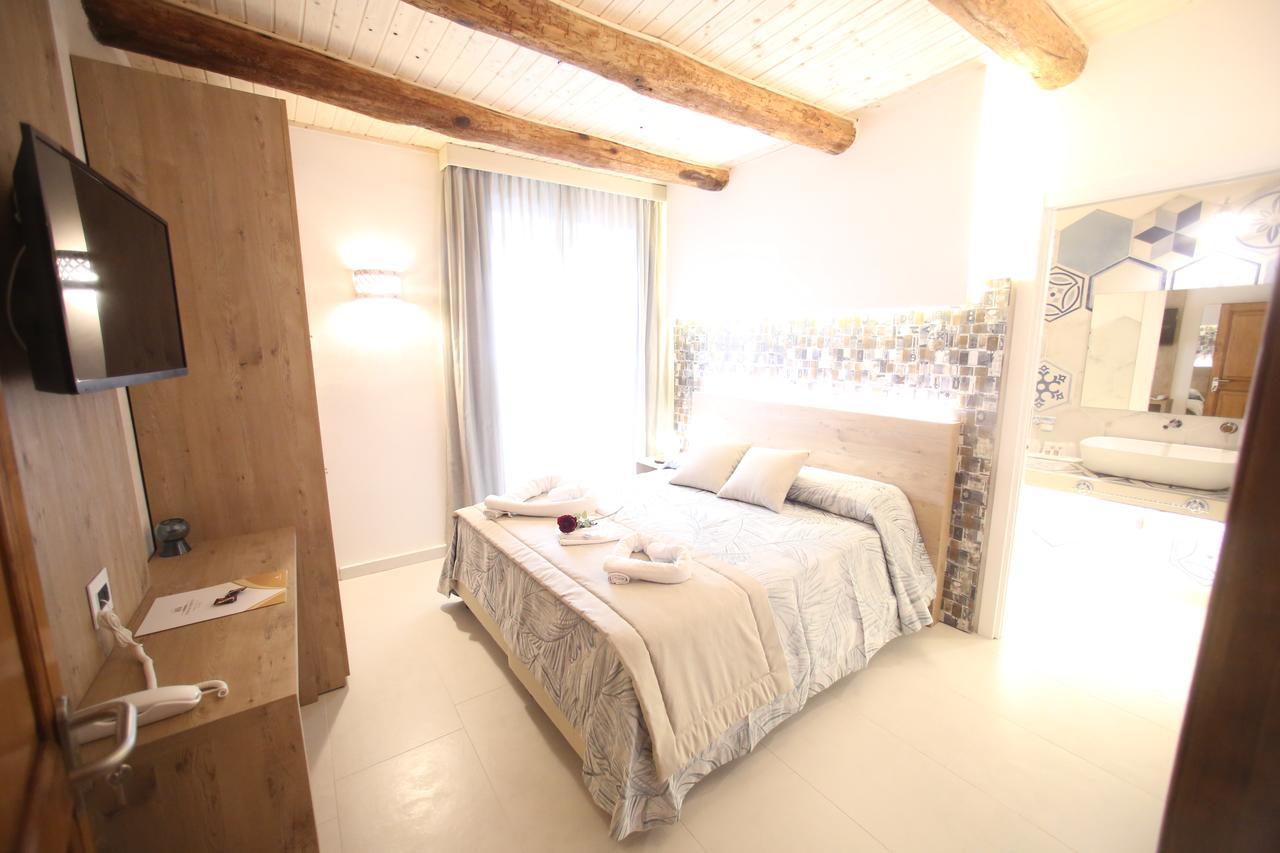 Relais Piazza Del Plebiscito B&B Napoli Eksteriør billede