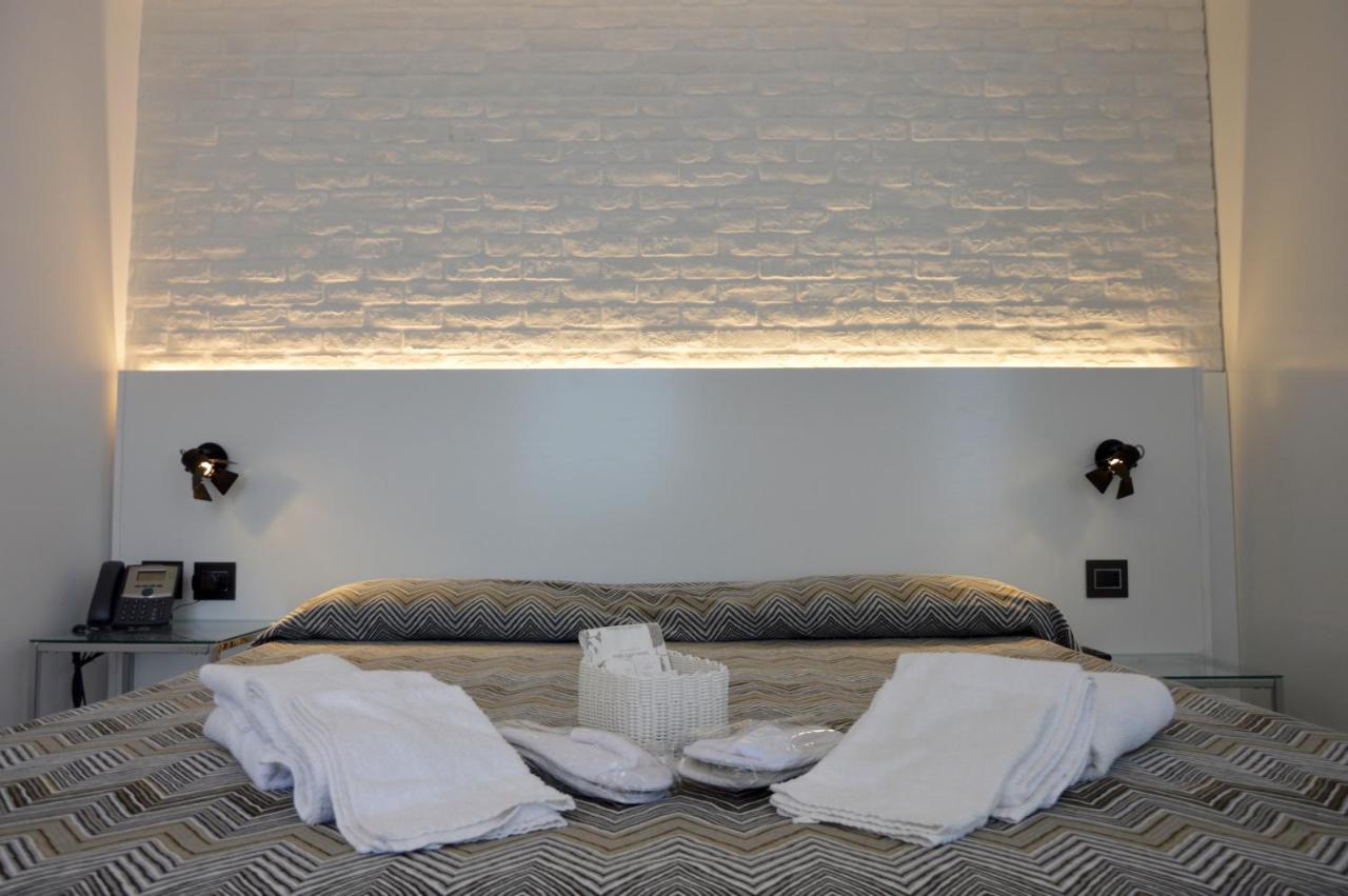 Relais Piazza Del Plebiscito B&B Napoli Værelse billede